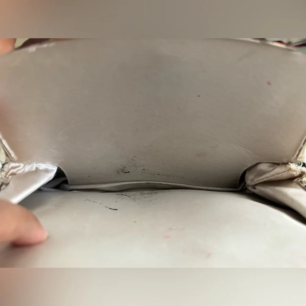 Vintage Harry Levine USA Silver Clutch - Picture 4 of 8